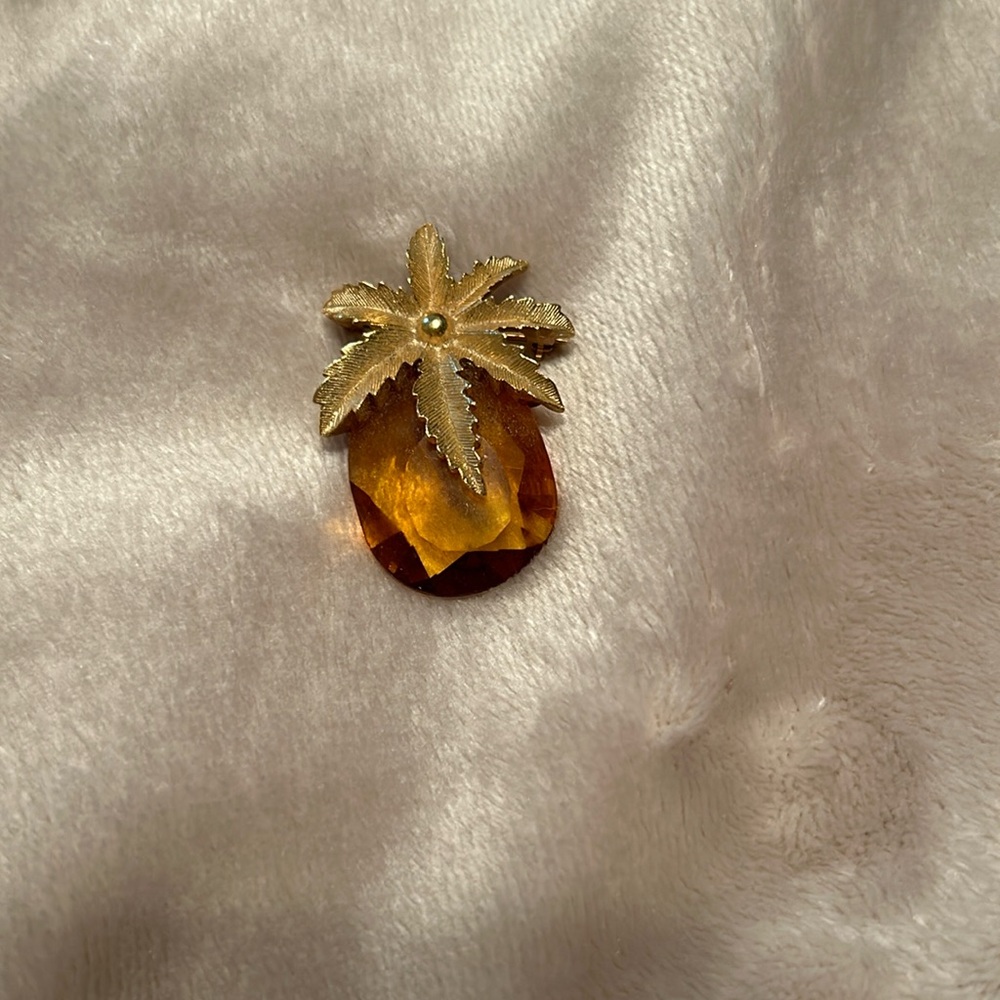 Brooch